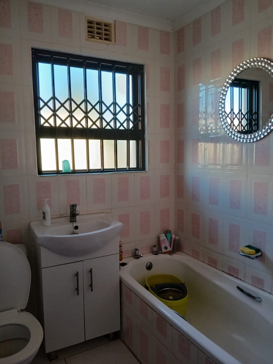 4 Bedroom Property for Sale in Club View Eastern Cape